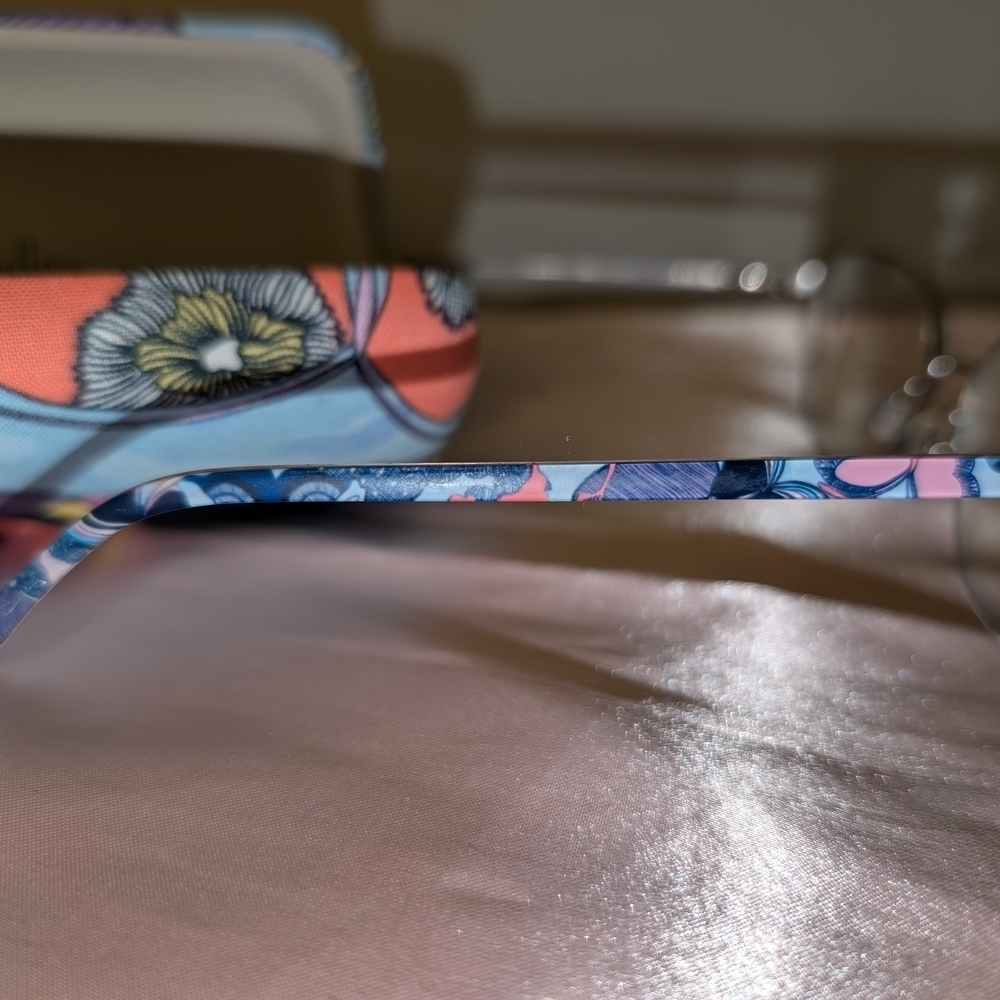 Vera Bradley Eyeglass Frames Floral Case - Picture 3 of 6